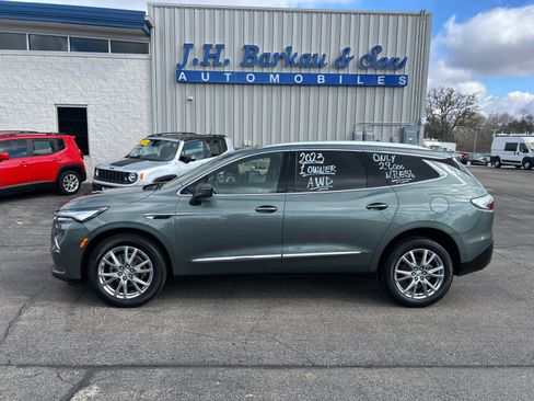 Used 2023 Buick Enclave Essence w/ Experience Buick Package AWD/4WD image 8