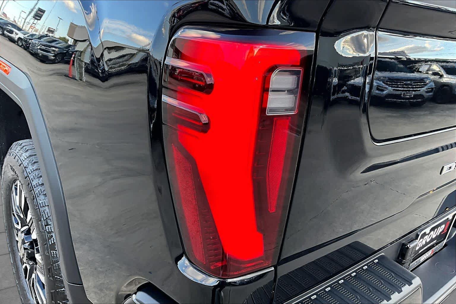 Used 2026 GMC Sierra 2500 Denali Ultimate AWD/4WD image 29