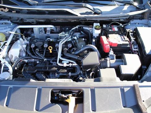 Used 2021 Nissan Rogue Platinum image 13