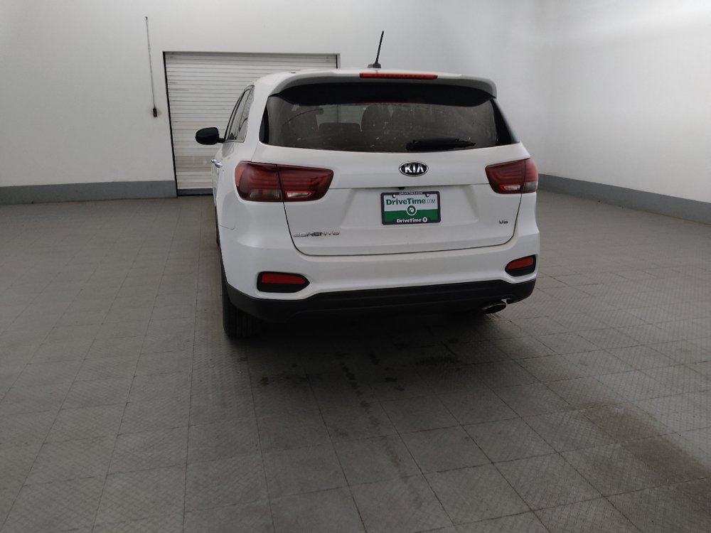 Used 2019 Kia Sorento AWD V6 image 6