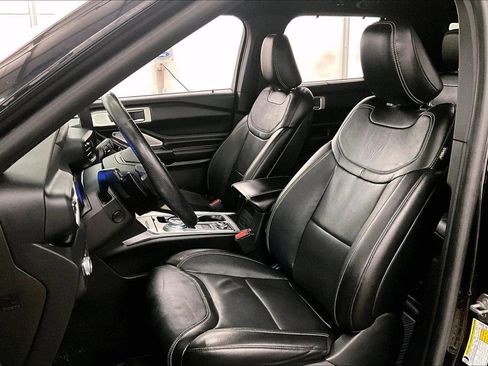 Used 2020 Ford Explorer ST w/ Premium Technology Package image 25