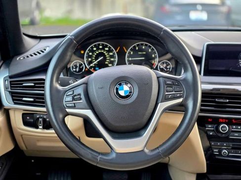 Used 2017 BMW X5 xDrive40e image 12