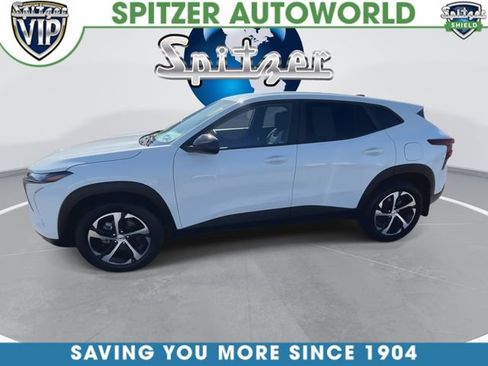 Used 2024 Chevrolet Trax RS FWD image 5