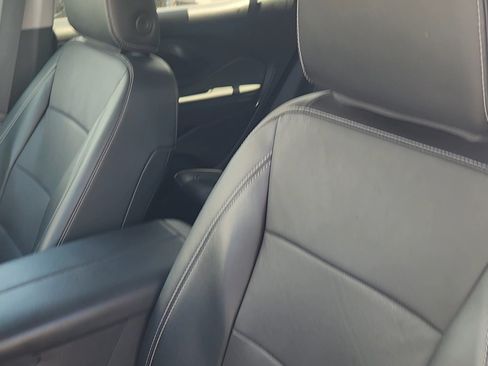 Used 2024 GMC Terrain SLT AWD/4WD image 33