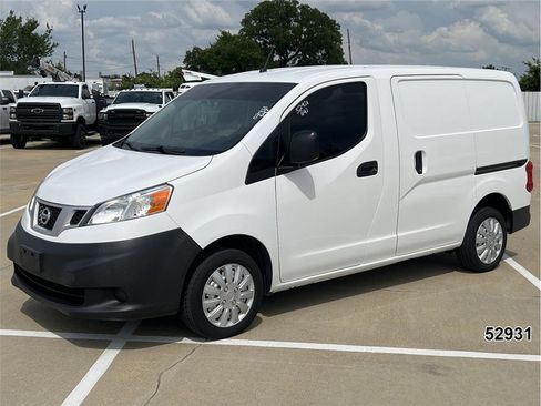 Used 2019 Nissan NV200 S FWD image 1