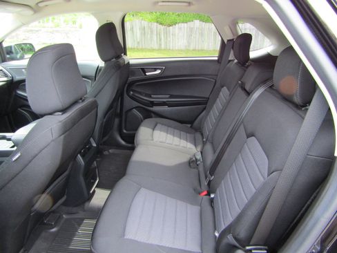 Used 2024 Ford Edge SE w/ Black Appearance Package AWD/4WD image 13