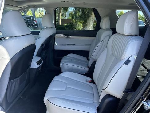Used 2024 Hyundai Palisade Limited image 28