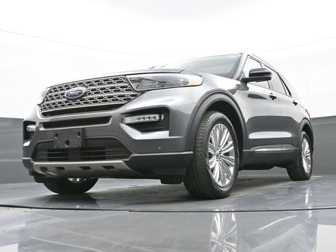 Used 2022 Ford Explorer Limited w/ Limited Technology Package image 52