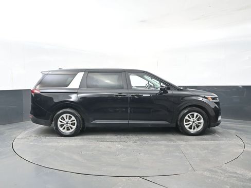 Used 2024 Kia Carnival LX image 6