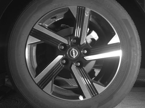 Used 2025 Nissan Sentra SV FWD image 14