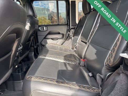 Used 2022 Jeep Wrangler Sahara image 18