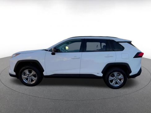Used 2025 Toyota RAV4 LE image 9