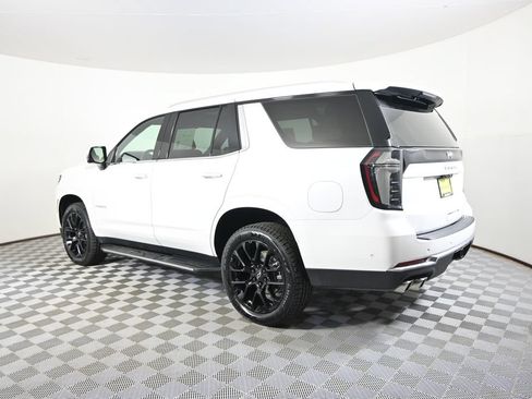 Used 2025 Chevrolet Tahoe High Country w/ Sun And Tow Package AWD/4WD image 4