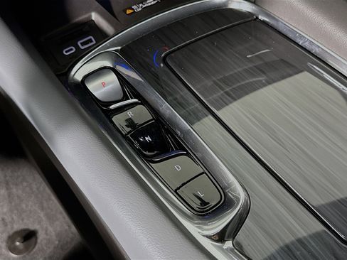 Used 2023 Buick Enclave Essence w/ Experience Buick Package image 20