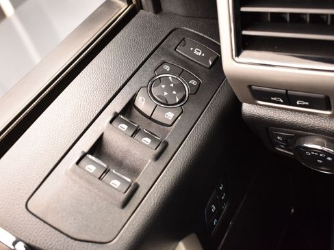 Used 2021 Ford F250 Lariat image 24