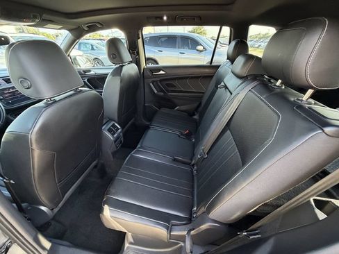 Used 2023 Volkswagen Tiguan SE R-Line FWD image 16