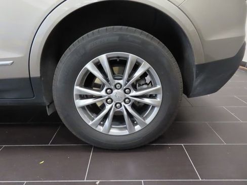 Used 2023 Cadillac XT5 Premium Luxury image 16