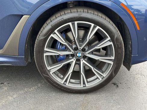 Used 2022 BMW X7 M50i w/ Dynamic Handling Package AWD/4WD image 9