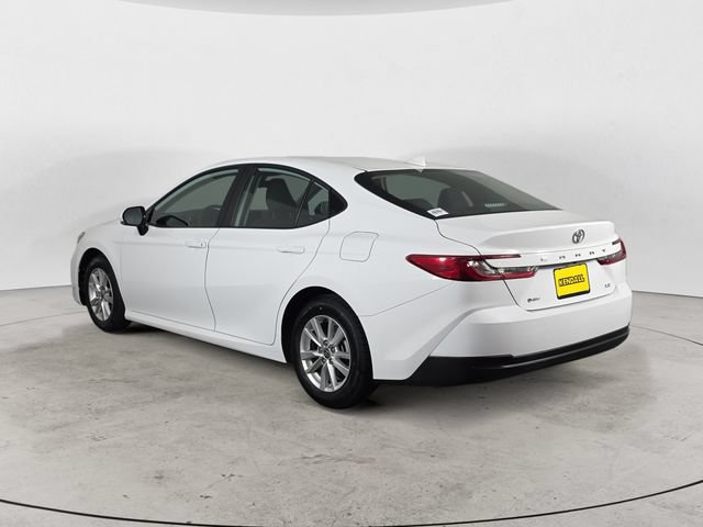 Used 2025 Toyota Camry LE FWD image 7