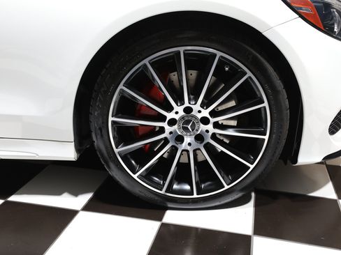 Used 2017 Mercedes-Benz C 300 4MATIC Sedan image 31