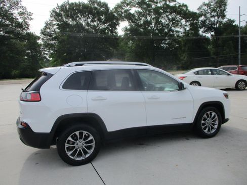 Used 2020 Jeep Cherokee Latitude Plus FWD image 24