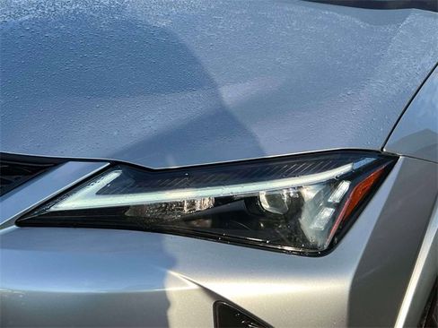 Used 2024 Lexus UX 250h F Sport image 10