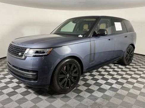 Used 2025 Land Rover Range Rover SE AWD/4WD image 2