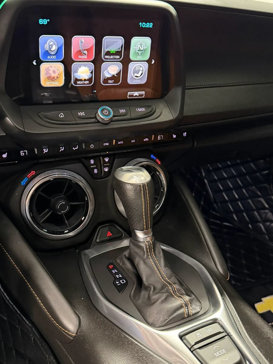 Used 2018 Chevrolet Camaro LT RWD image 20