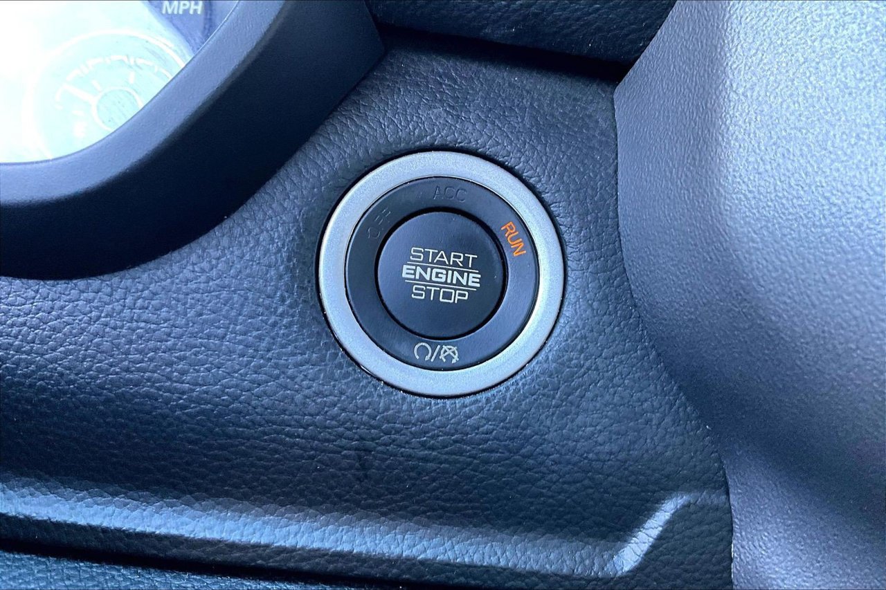 Used 2023 RAM 1500 Laramie AWD/4WD image 27