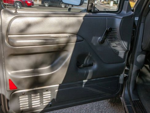 Used 1993 Ford F250 XL image 18