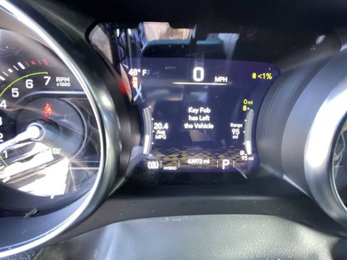 Used 2022 Jeep Wrangler Unlimited Sahara w/ Cold Weather Group image 12