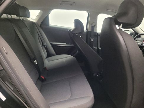 Used 2025 Kia K4 FWD image 19