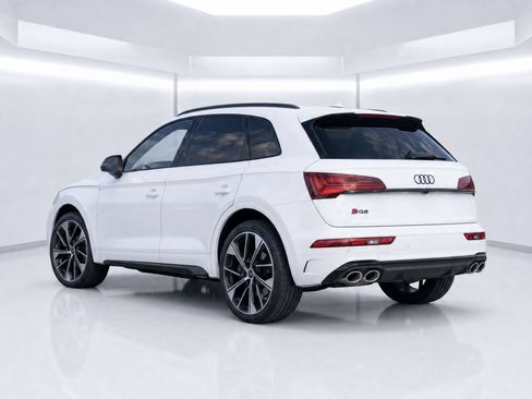 Certified 2024 Audi SQ5 Prestige AWD/4WD image 7