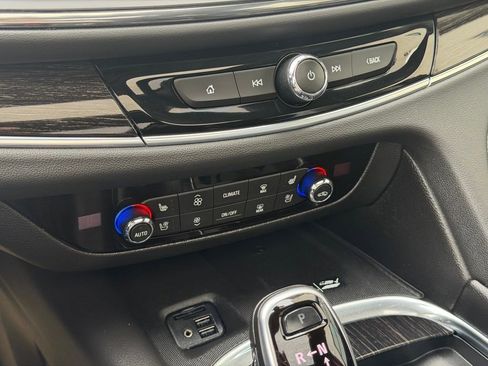 Used 2021 Buick Enclave Avenir w/ Avenir Technology Package image 15