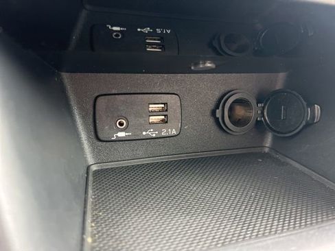 Used 2021 Subaru Forester Limited w/ Popular Package #3 image 22