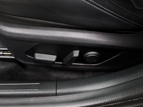 Certified 2024 Hyundai Elantra Limited image 27