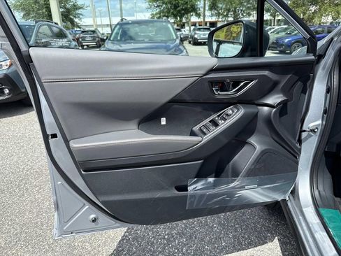 New 2025 Subaru Crosstrek 2.5i Limited w/ Popular Package #3A image 16