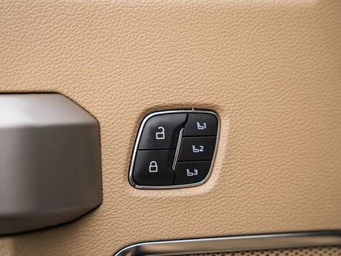 Used 2020 Ford F350 Lariat w/ Lariat Ultimate Package image 43