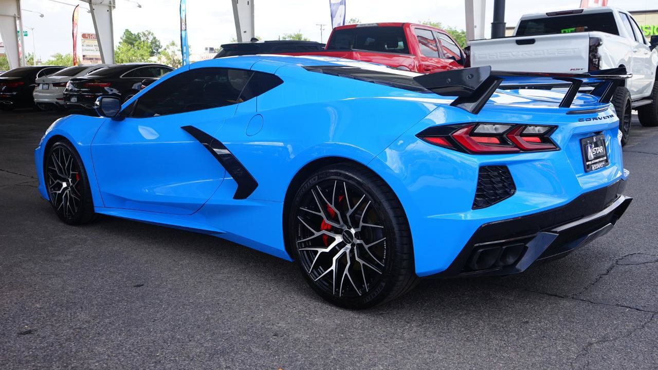 Used 2023 Chevrolet Corvette Stingray Coupe w/ Z51 Performance Package RWD image 5