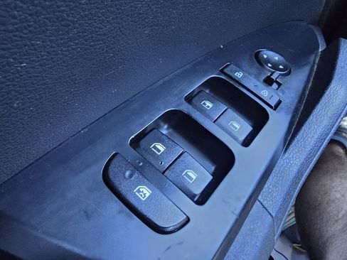 Used 2023 Kia Sportage LX image 21