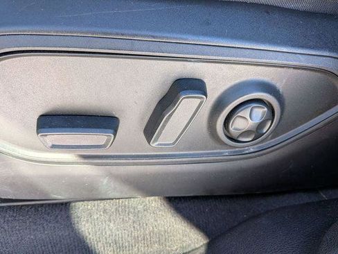 Certified 2024 Jeep Grand Cherokee L Limited w/ Luxury Tech Group II image 13