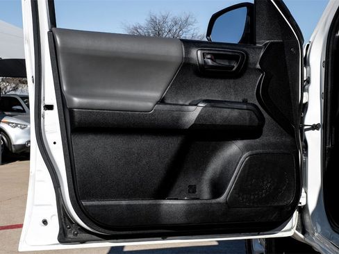 Used 2021 Toyota Tacoma SR image 39