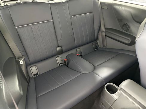Certified 2025 MINI Cooper 2-Door Hardtop FWD image 21