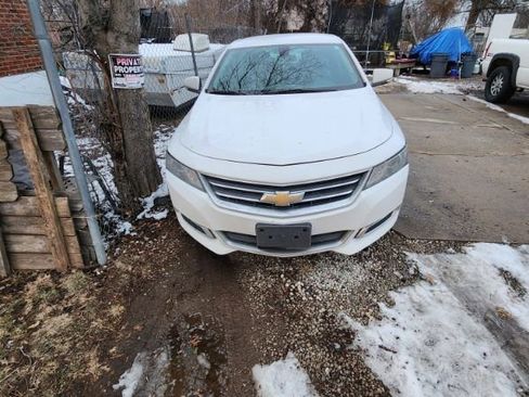 Used 2017 Chevrolet Impala LT image 1