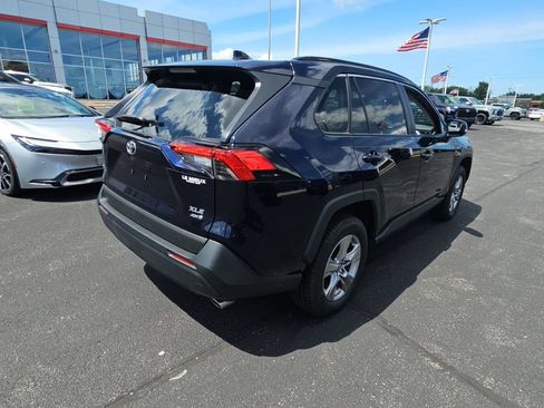 Certified 2025 Toyota RAV4 XLE AWD/4WD image 3
