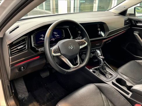 Used 2022 Volkswagen Jetta SEL image 17