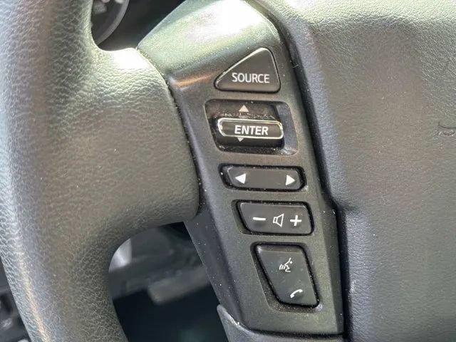 Used 2022 Nissan Frontier SV AWD/4WD image 31