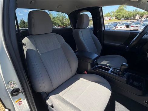 Used 2019 Toyota Tacoma SR RWD image 13