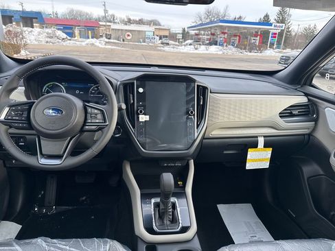 New 2025 Subaru Forester Limited image 21