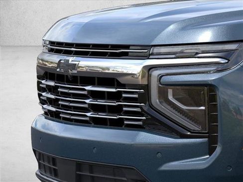 New 2026 Chevrolet Suburban Premier RWD image 13